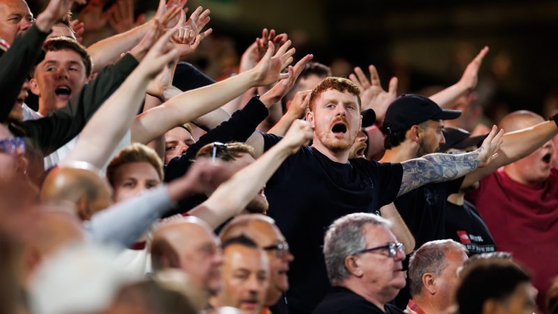 Bristol City fans chanting at Sheffield United in the Championship play-off semi-final 2025