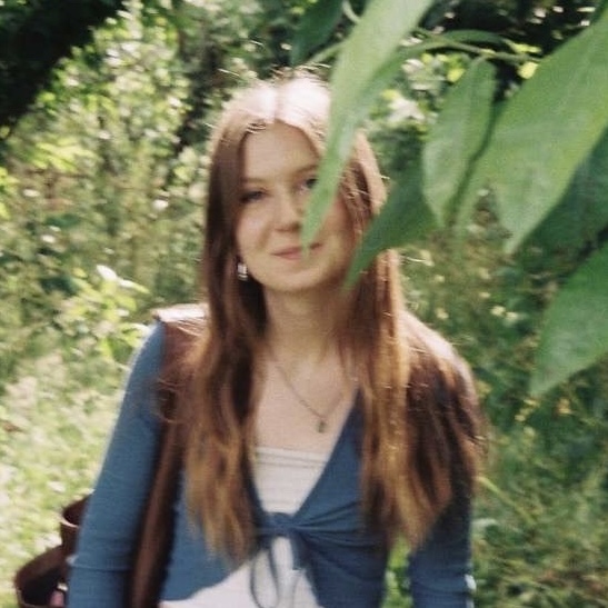 Rosie Burgess  profile image