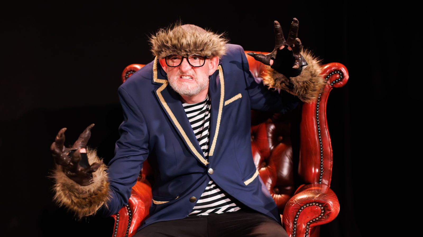 Review: Living Spit's Beauty and the Beast, Tobacco Factory Theatres – 'A  sharp, exceptional parody; about as fulfilling as theatre can be'
