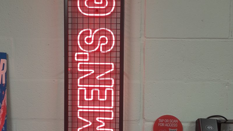 Neon Women's Gym Sign