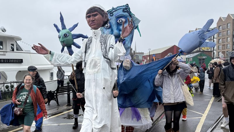 Puppet parade marks beginning of new festival